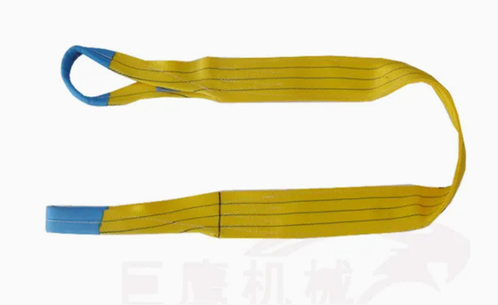 Fettuccia Rotonda in Poliestere con Occhielli da 5 Tonnellate – La Soluzione di Sollevamento Ultra Resistente