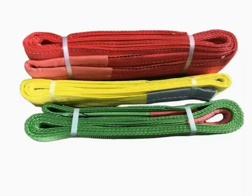 Ultra-Duty Polyester Flat Web Sling. Capacità da 1 a 12 tonnellate. La soluzione versatile per sollevare e sfilare.